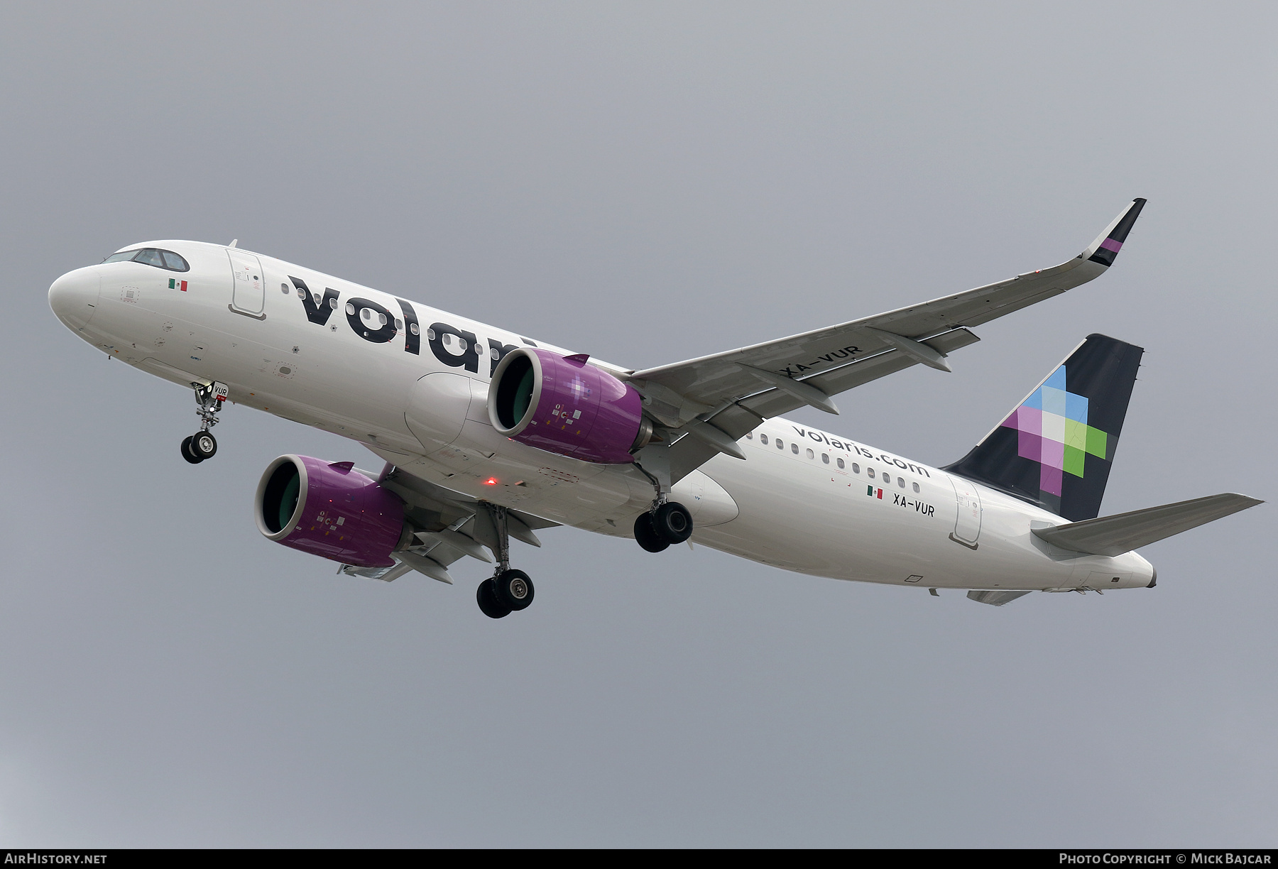 Aircraft Photo of XA-VUR | Airbus A320-271N | AirHistory.net #869943