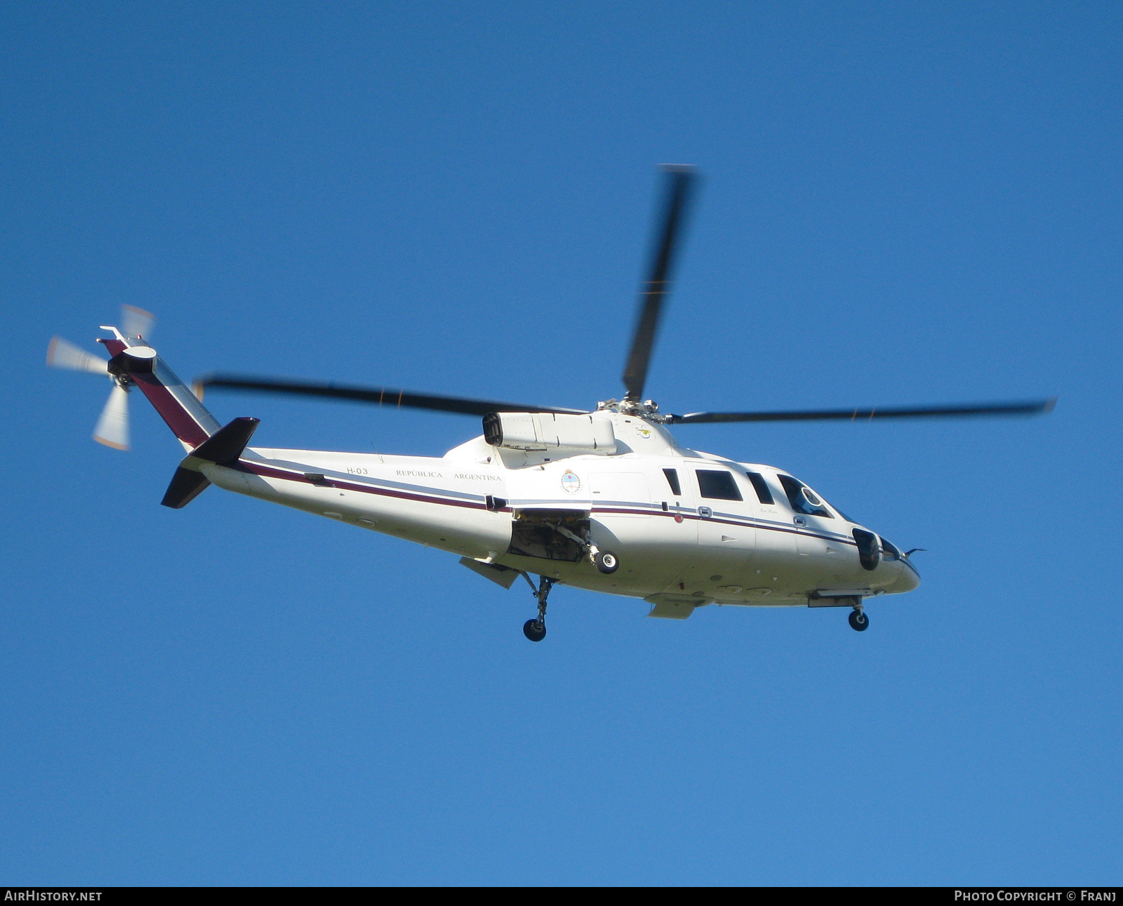 Aircraft Photo of H-03 | Sikorsky S-76B | Argentina - Air Force | AirHistory.net #870034