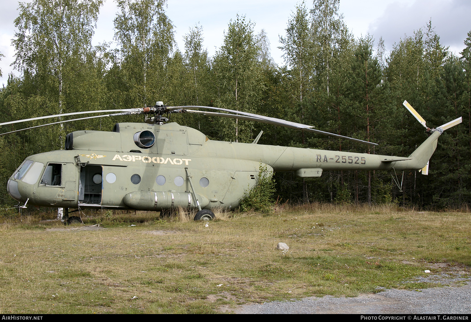 Aircraft Photo of RA-25525 | Mil Mi-8T | Aeroflot | AirHistory.net #870496