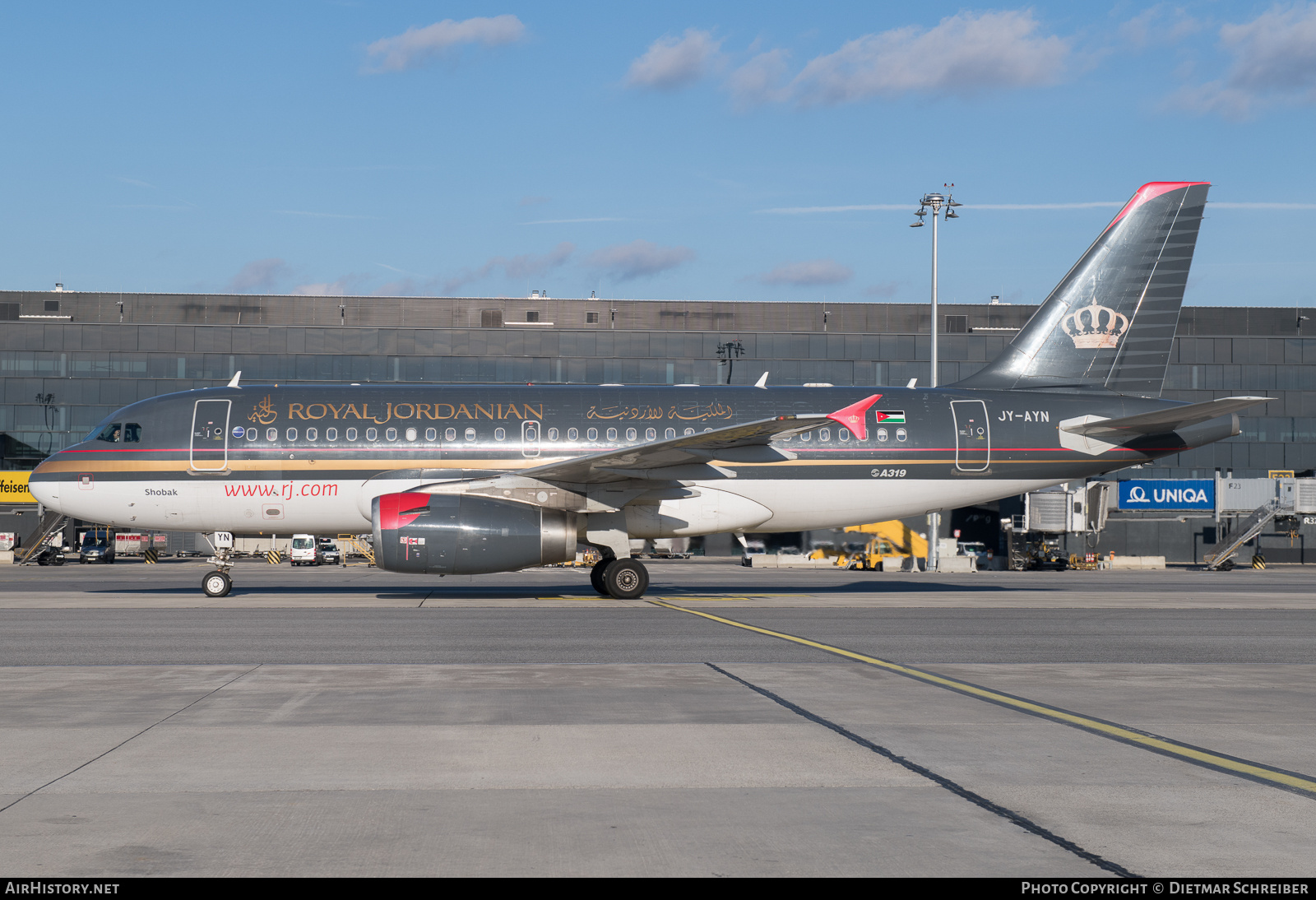 Aircraft Photo of JY-AYN | Airbus A319-132 | Royal Jordanian Airlines | AirHistory.net #870759