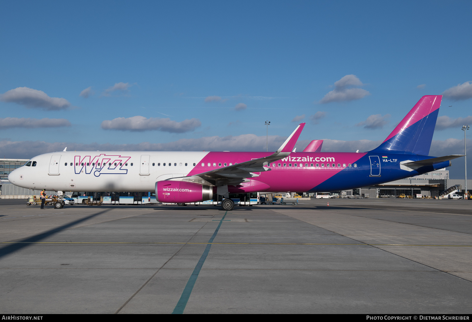 Aircraft Photo of HA-LTF | Airbus A321-231 | Wizz Air | AirHistory.net #870768