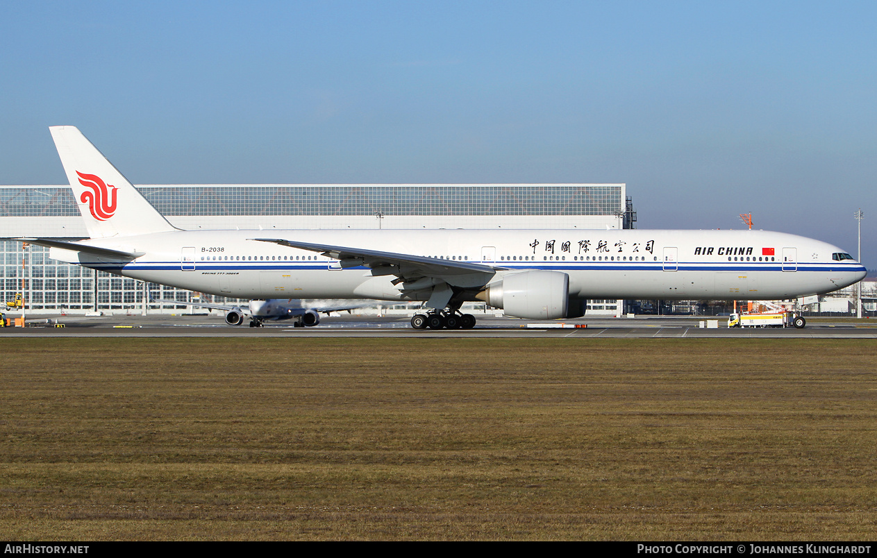 Aircraft Photo of B-2039 | Boeing 777-39L/ER | Air China | AirHistory.net #870789