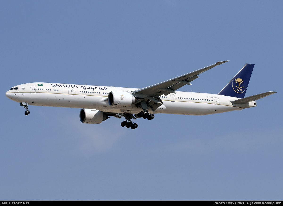 Aircraft Photo of HZ-AK38 | Boeing 777-300/ER | Saudia - Saudi Arabian Airlines | AirHistory.net #870821
