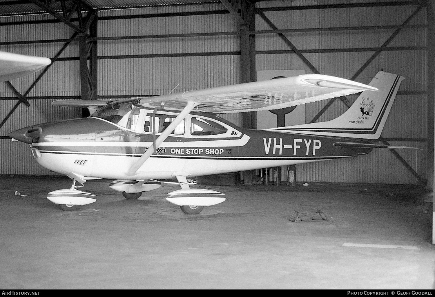 Aircraft Photo of VH-FYP | Cessna 182P Skylane | Rusty's One Stop Shop | AirHistory.net #870849