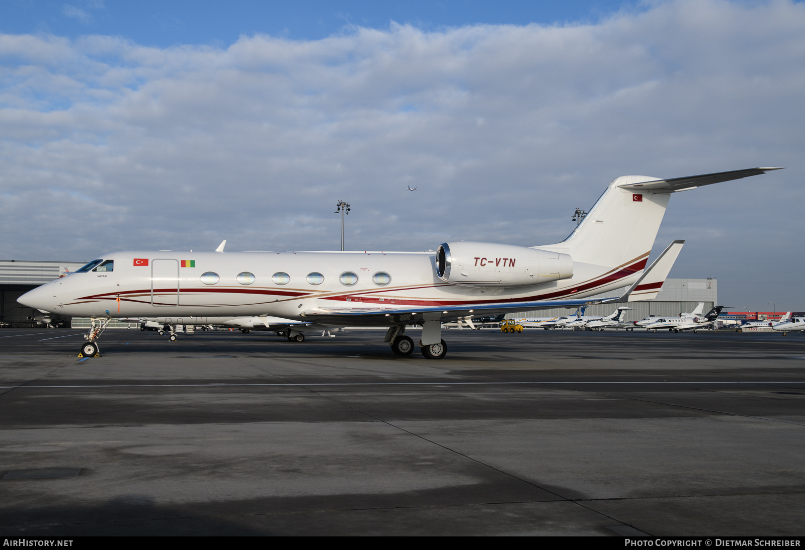 Aircraft Photo of TC-VTN | Gulfstream Aerospace G-IV-X Gulfstream G450 | AirHistory.net #870861