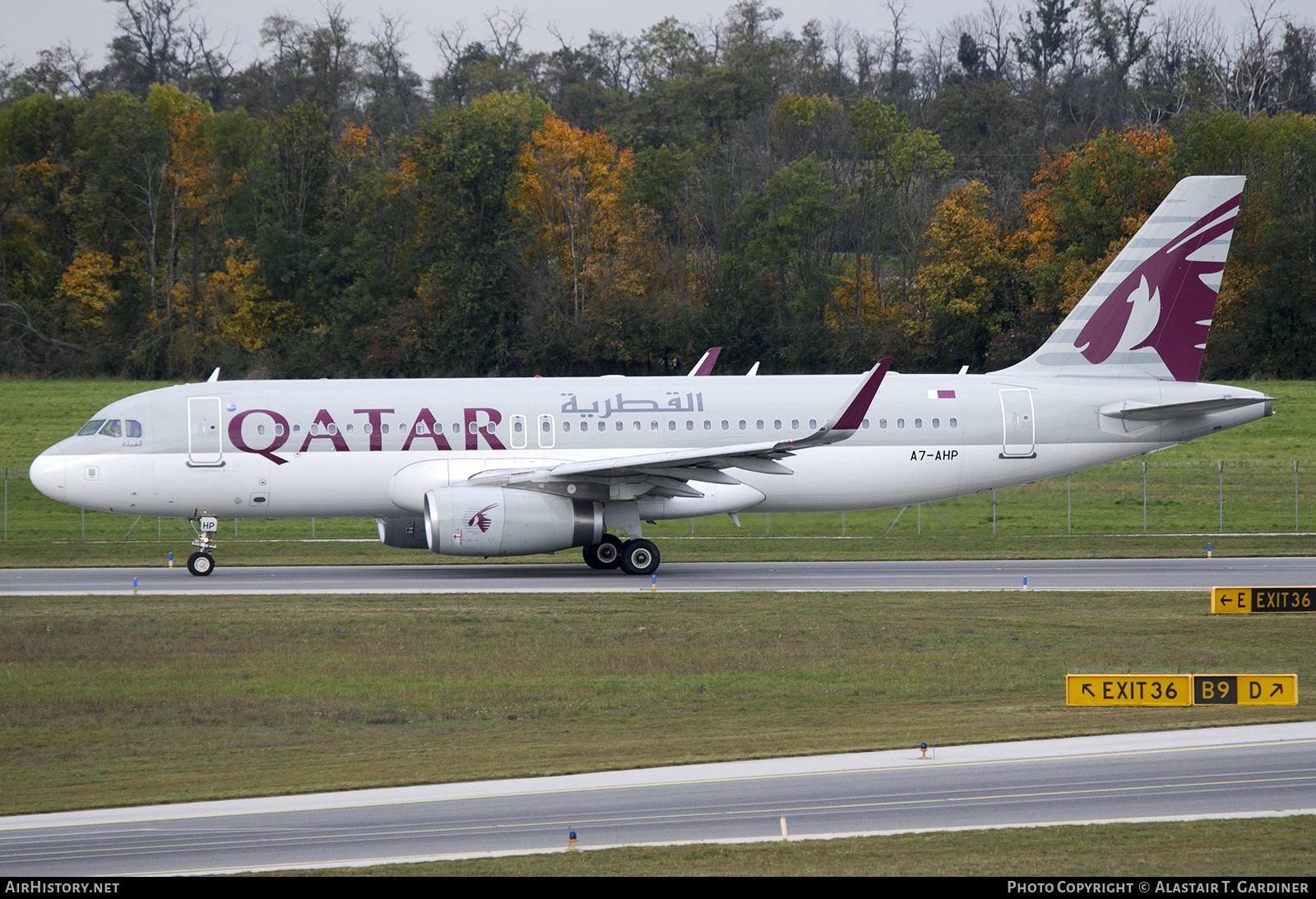 Aircraft Photo of A7-AHP | Airbus A320-232 | Qatar Airways | AirHistory.net #870911