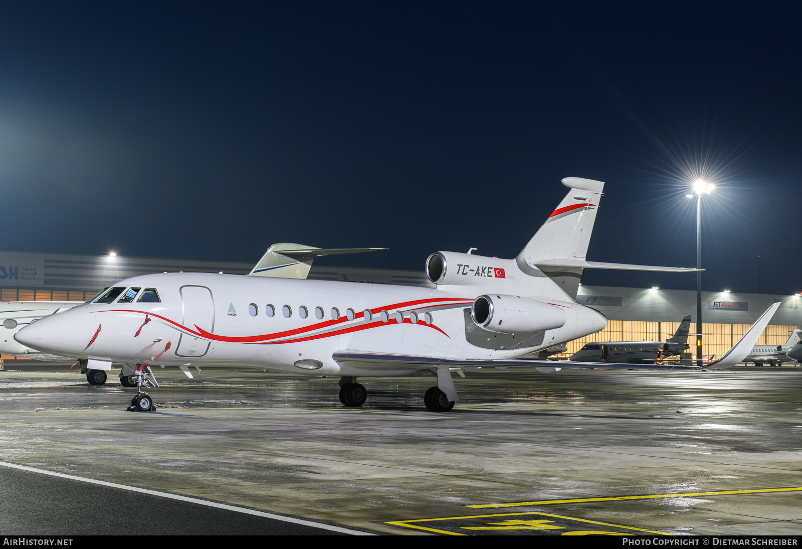 Aircraft Photo of TC-AKE | Dassault Falcon 900LX | AirHistory.net #871036