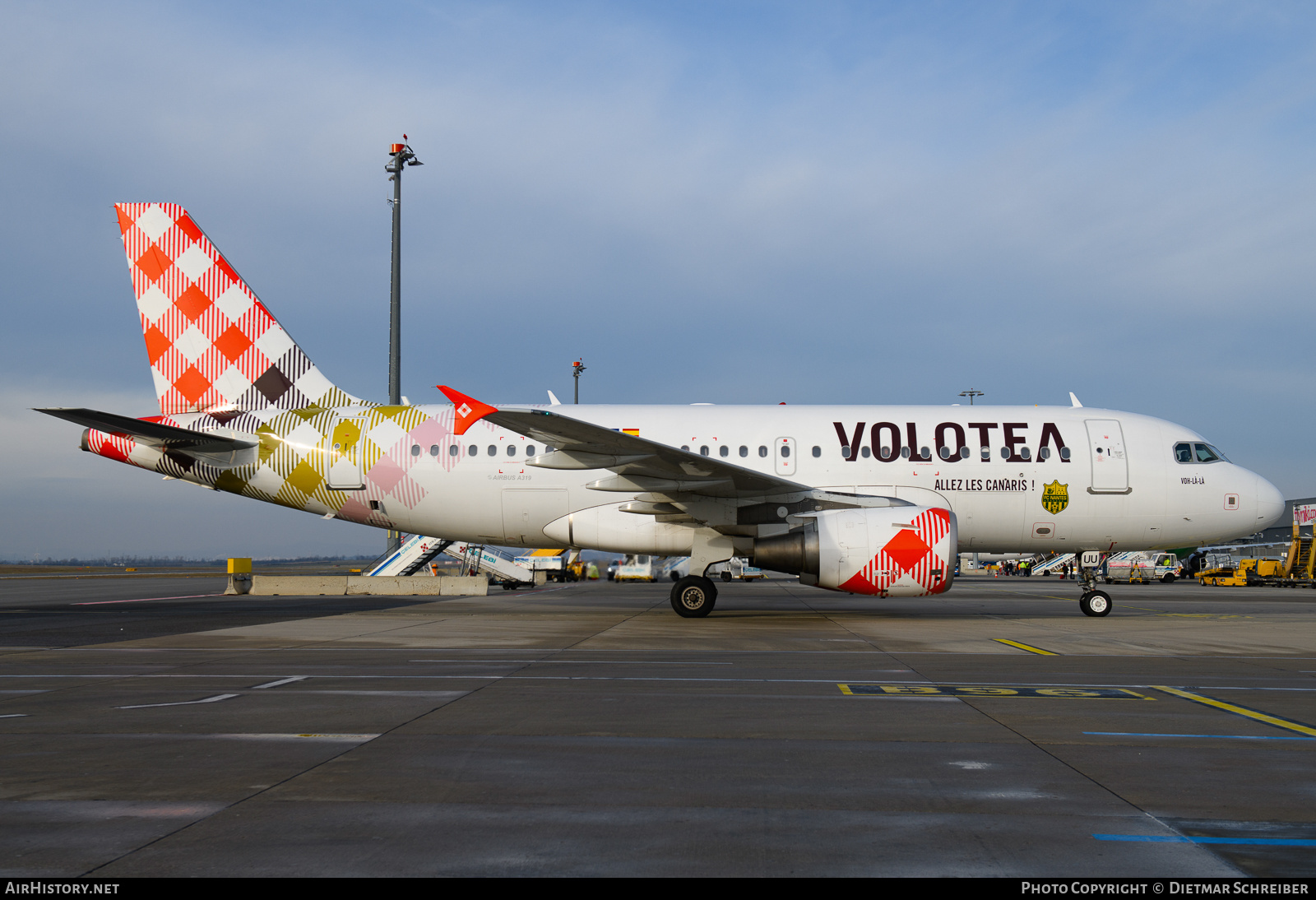 Aircraft Photo of EC-MUU | Airbus A319-111 | Volotea | AirHistory.net #871050