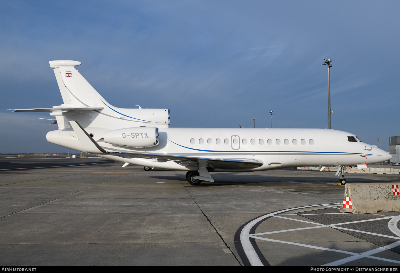 Aircraft Photo of G-SPTX | Dassault Falcon 7X | AirHistory.net #871053