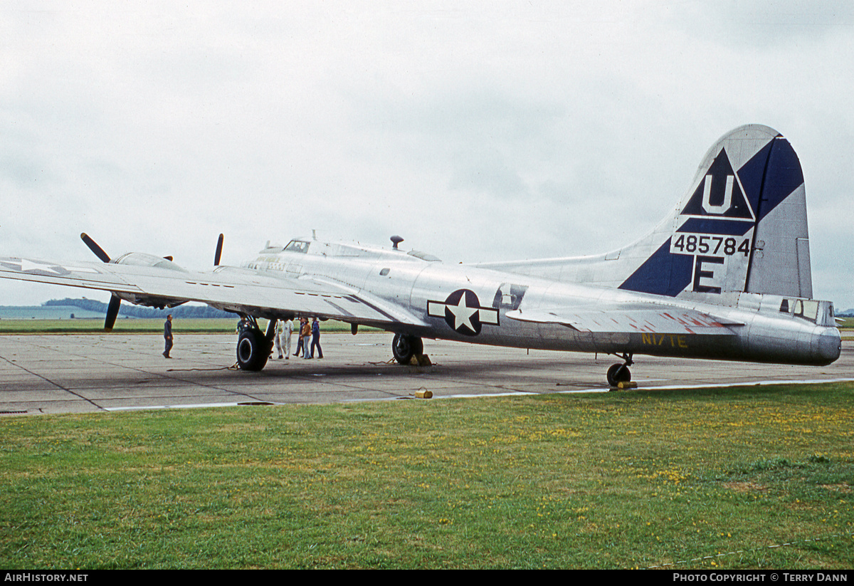 Aircraft Photo of N17TE / 485784 | Boeing B-17G Flying Fortress | USA - Air Force | AirHistory.net #871080