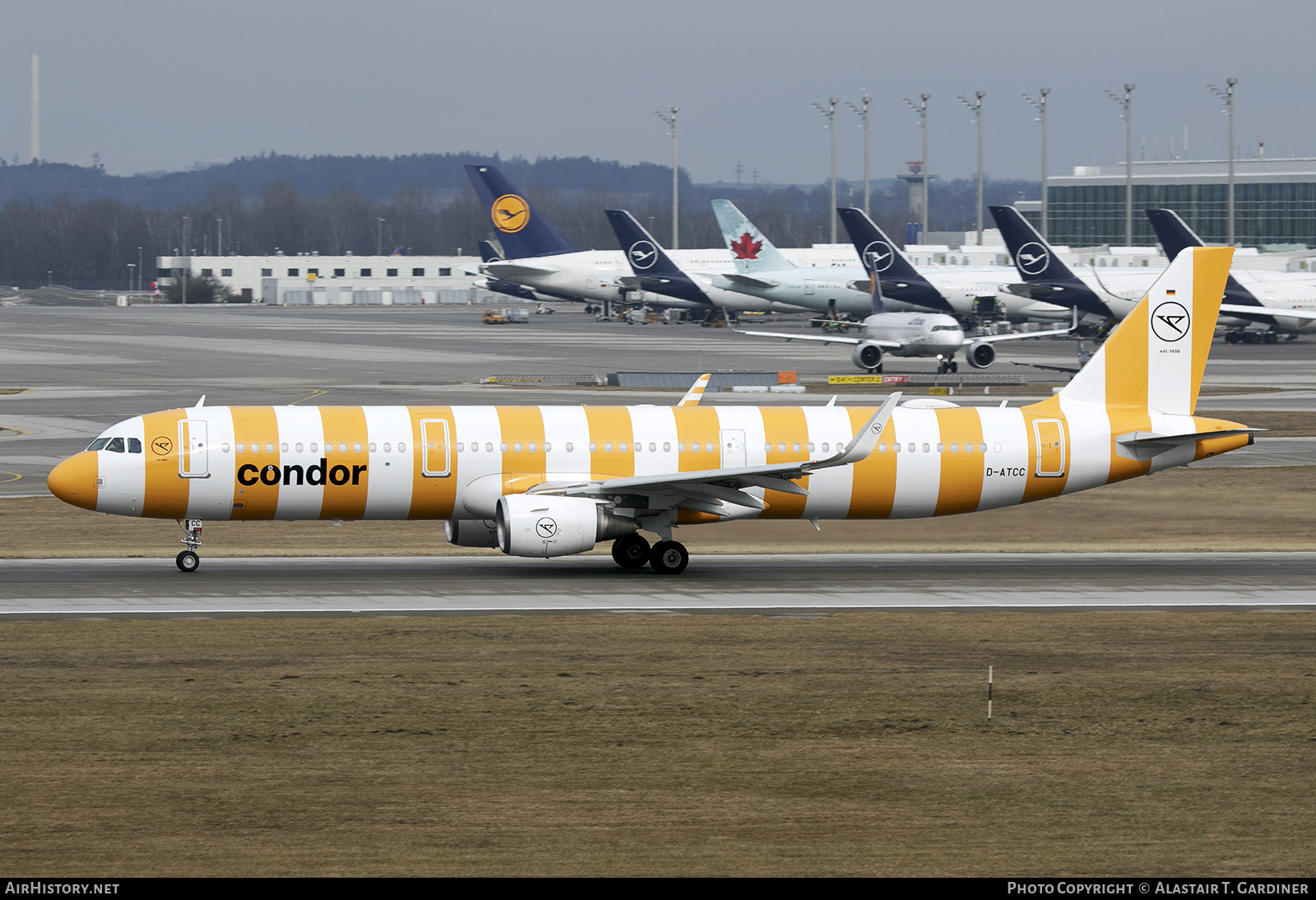 Aircraft Photo of D-ATCC | Airbus A321-211 | Condor Flugdienst | AirHistory.net #871216