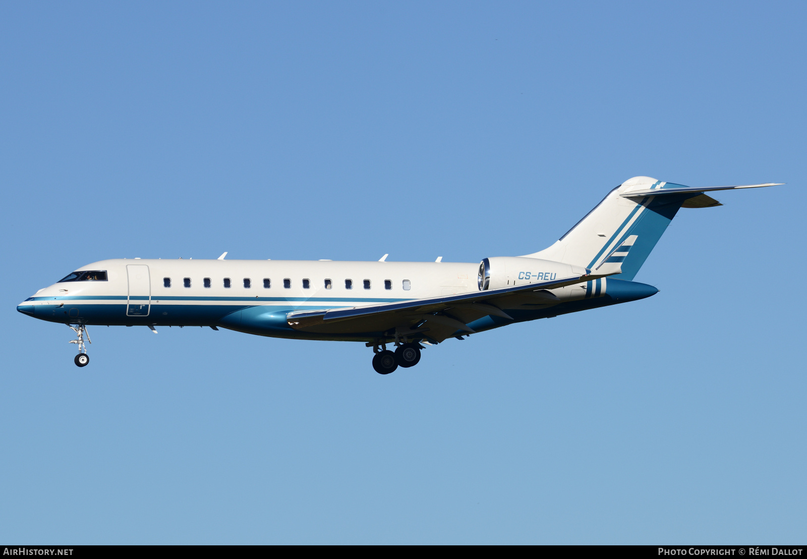 Aircraft Photo of CS-REU | Bombardier Global 6000 (BD-700-1A10) | AirHistory.net #871258