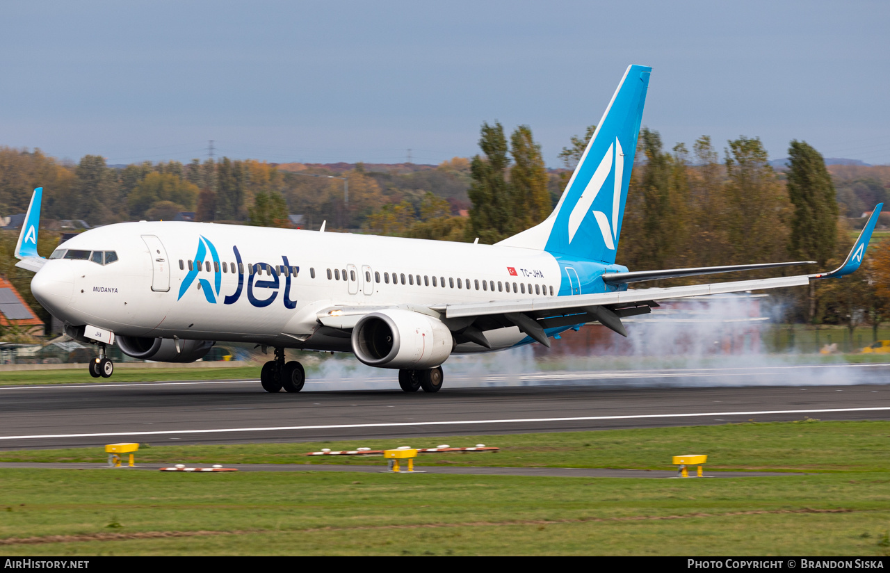 Aircraft Photo of TC-JHA | Boeing 737-8F2 | AJet - AnadoluJet | AirHistory.net #871295