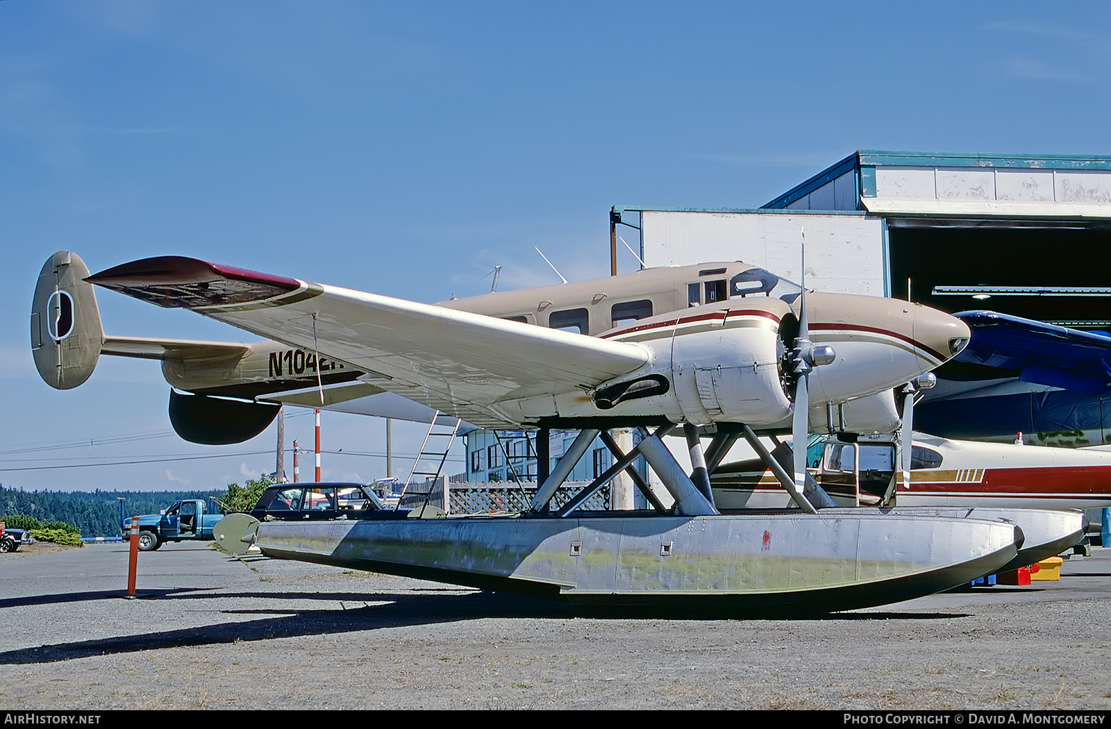 Aircraft Photo of N1042H | Beech D18S | AirHistory.net #871363