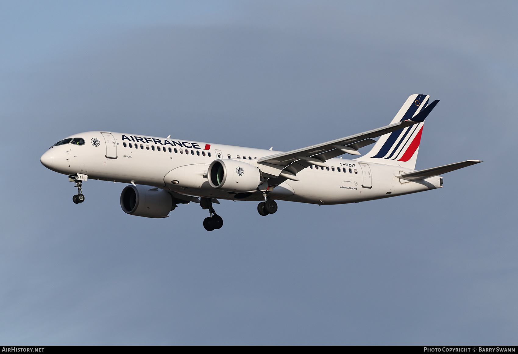 Aircraft Photo of F-HZUT | Airbus A220-371 (BD-500-1A11) | Air France | AirHistory.net #871386