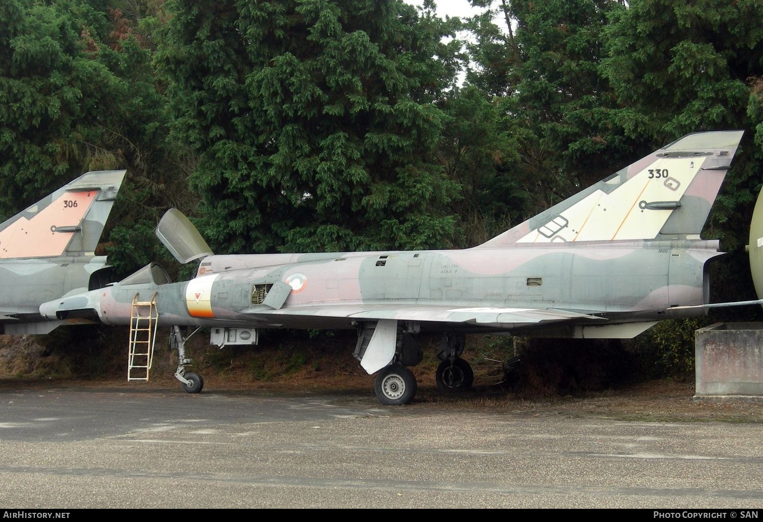 Aircraft Photo of 330 | Dassault Mirage IIIR | CEV - Centre d'Essais en Vol | AirHistory.net #871464