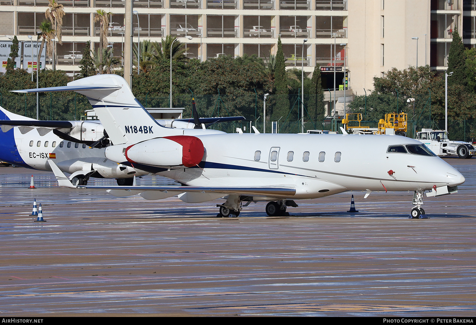 Aircraft Photo of N184BK | Bombardier Challenger 300 (BD-100-1A10) | AirHistory.net #871486