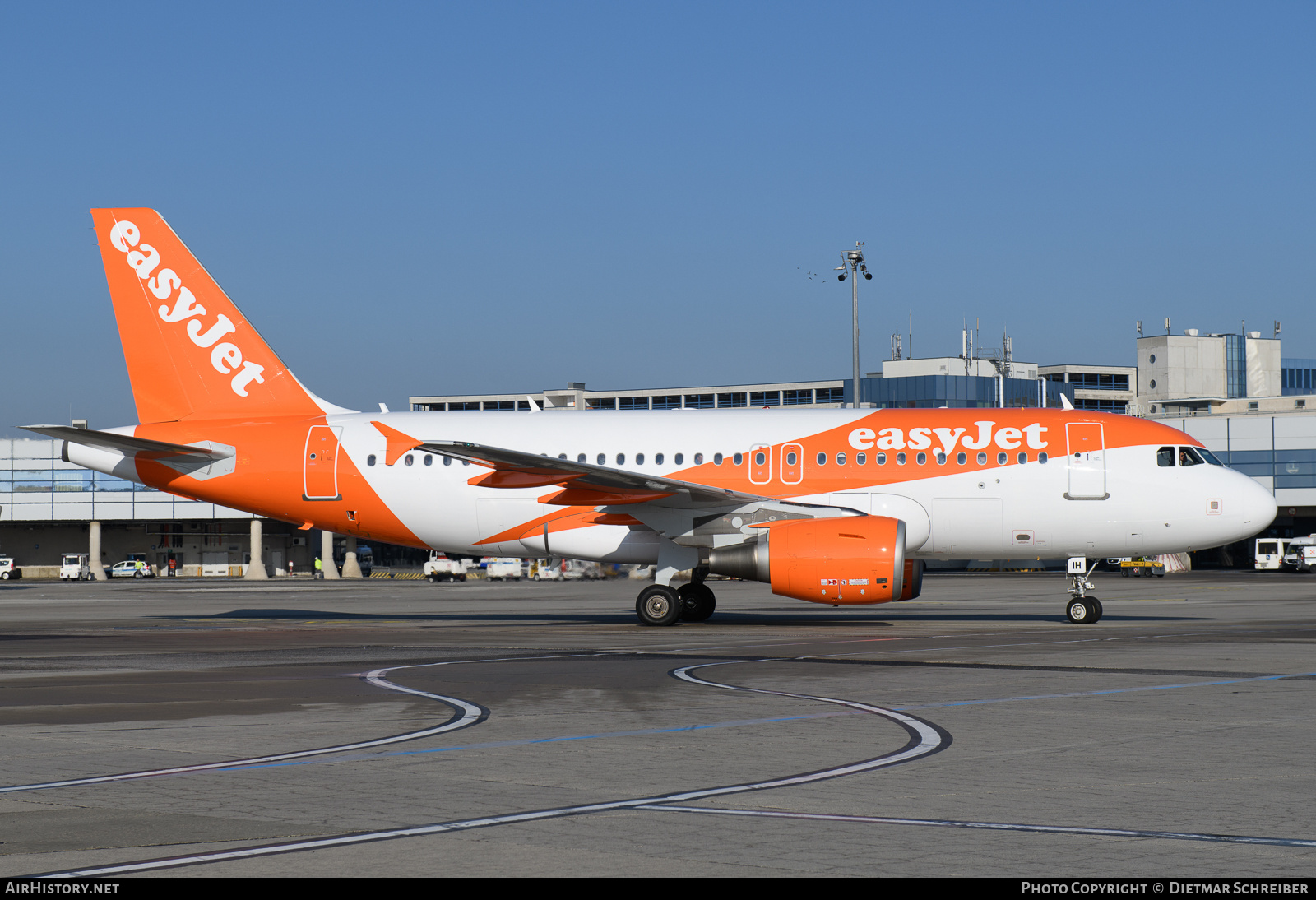 Aircraft Photo of G-EZIH | Airbus A319-111 | EasyJet | AirHistory.net #871527