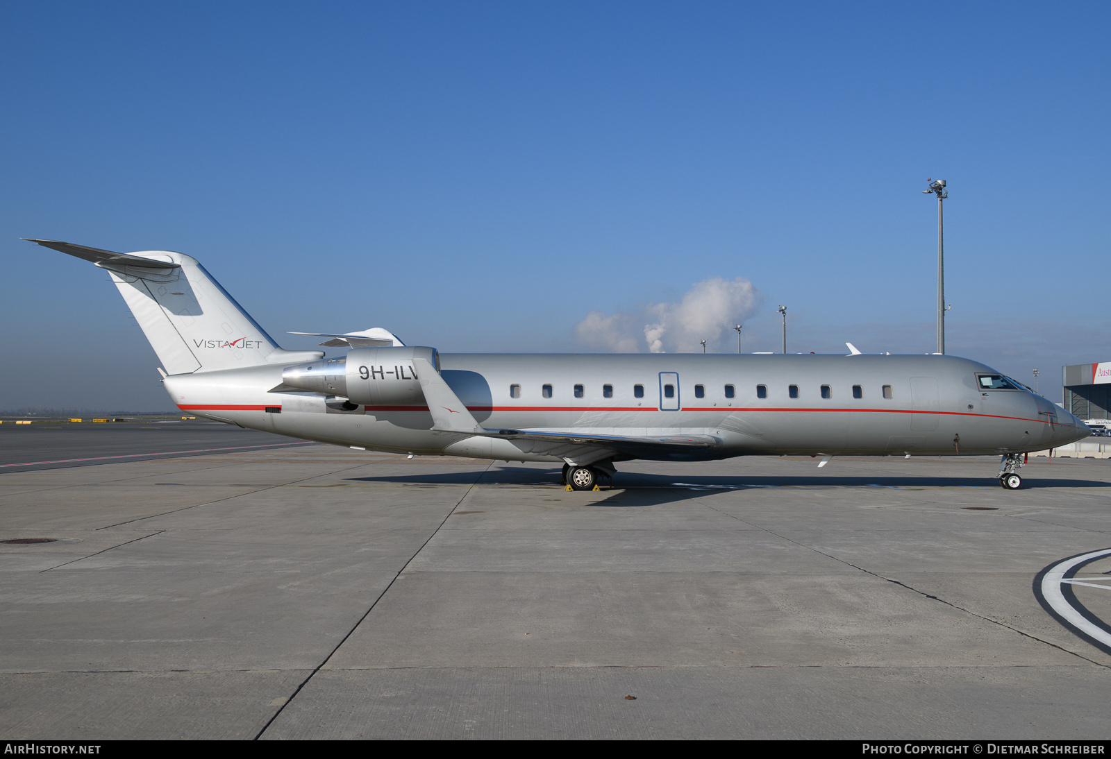 Aircraft Photo of 9H-ILV | Bombardier Challenger 850 (CRJ-200SE/CL-600-2B19) | VistaJet | AirHistory.net #871531