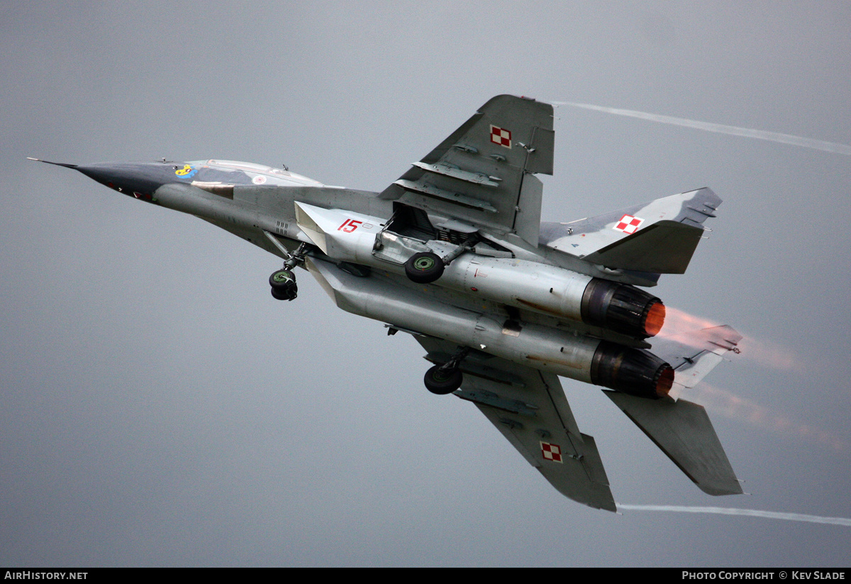 Aircraft Photo of 15 | Mikoyan-Gurevich MiG-29UBM | Poland - Air Force | AirHistory.net #871557