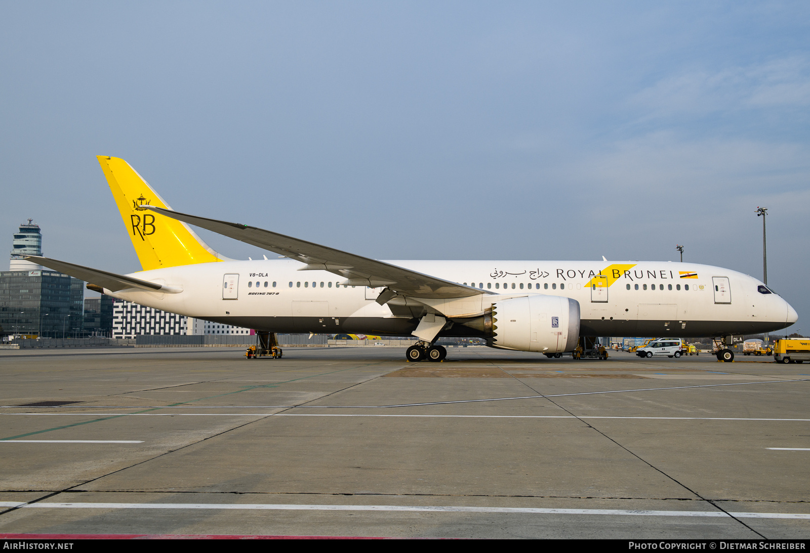 Aircraft Photo of V8-DLA | Boeing 787-8 Dreamliner | Royal Brunei Airlines | AirHistory.net #871976