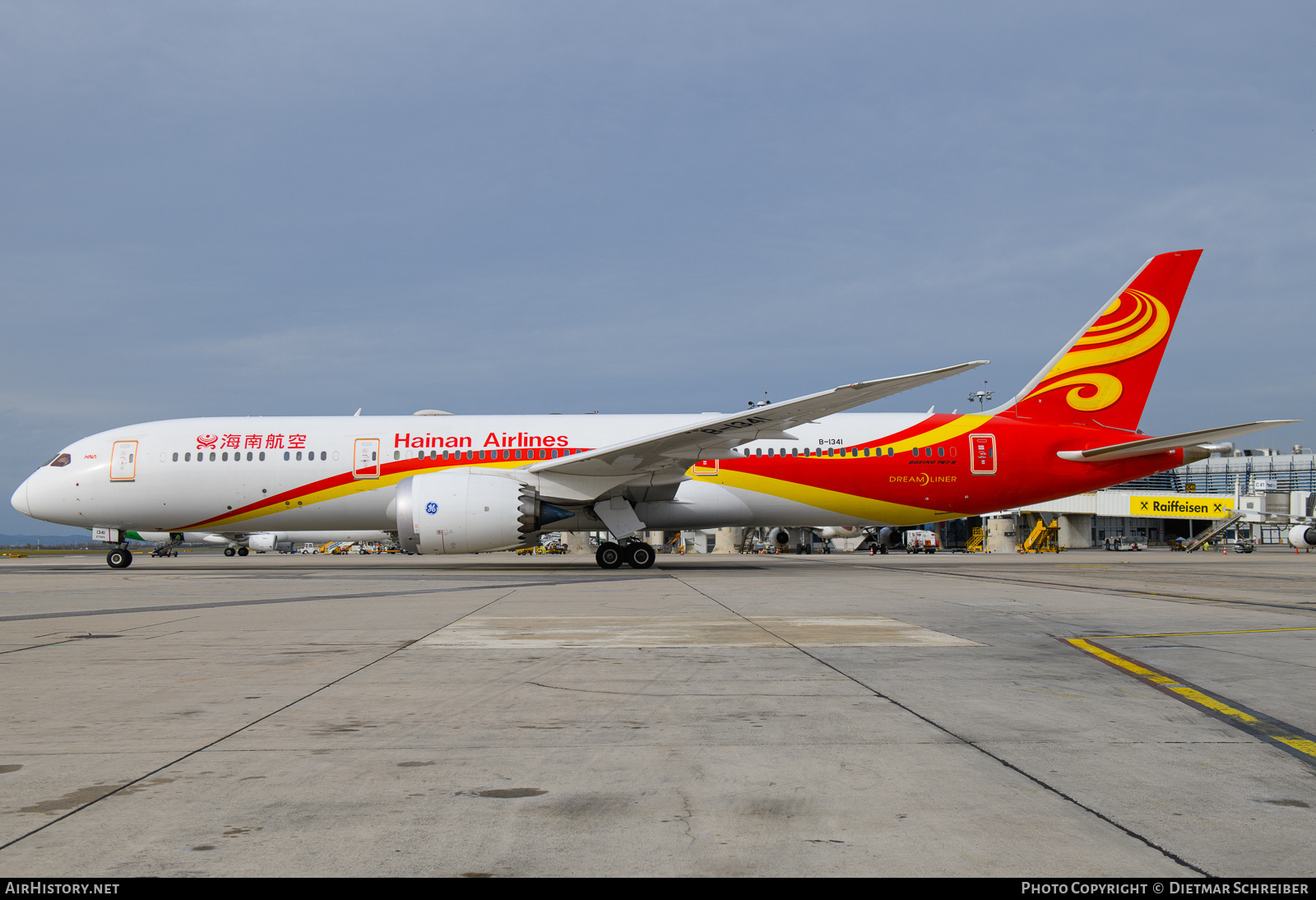 Aircraft Photo of B-1341 | Boeing 787-9 Dreamliner | Hainan Airlines | AirHistory.net #871999