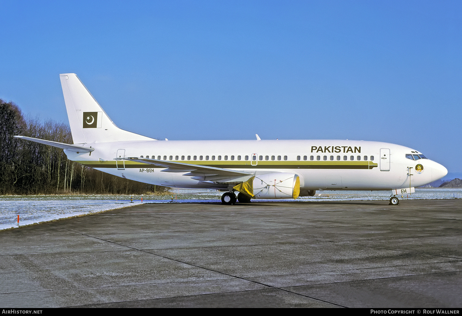 Aircraft Photo of AP-BEH | Boeing 737-33A | Pakistan Government | AirHistory.net #872111