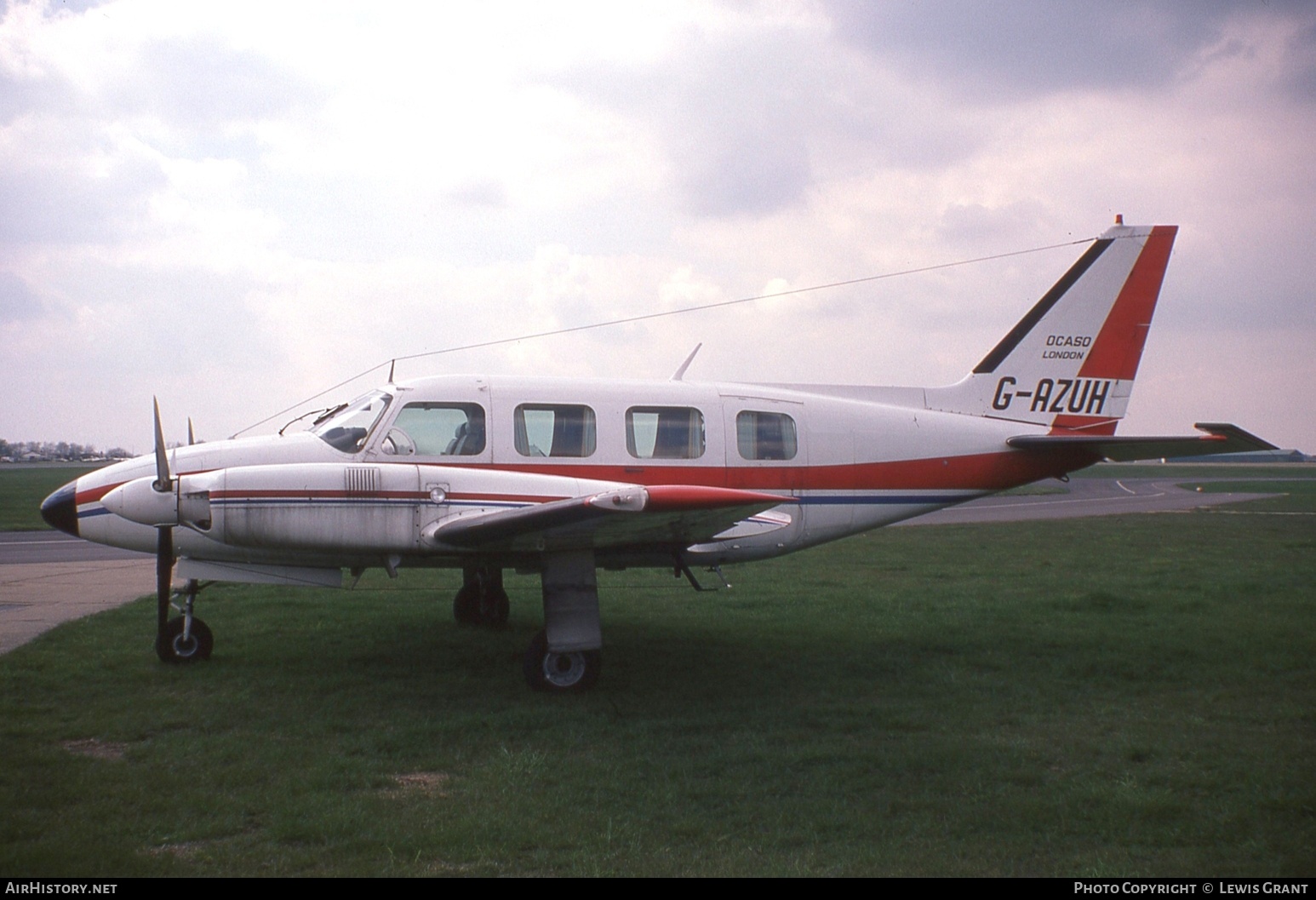 Aircraft Photo of G-AZUH | Piper PA-31-310 Navajo B | Ocaso Reinsurance Services | AirHistory.net #872304