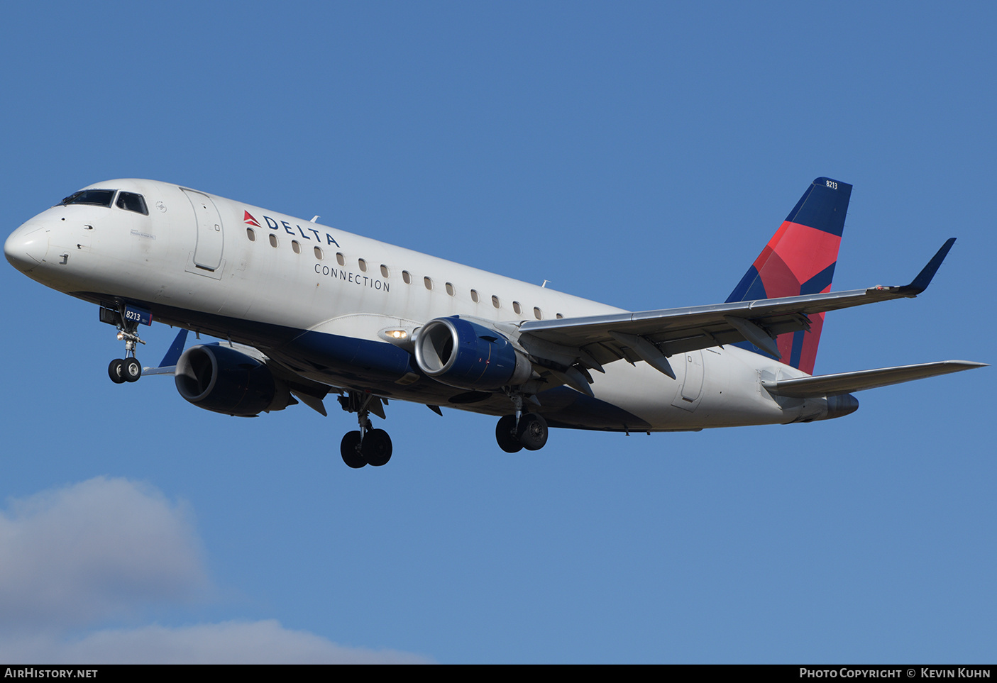 Aircraft Photo of N213JQ | Embraer 175LR (ERJ-170-200LR) | Delta Connection | AirHistory.net #872603