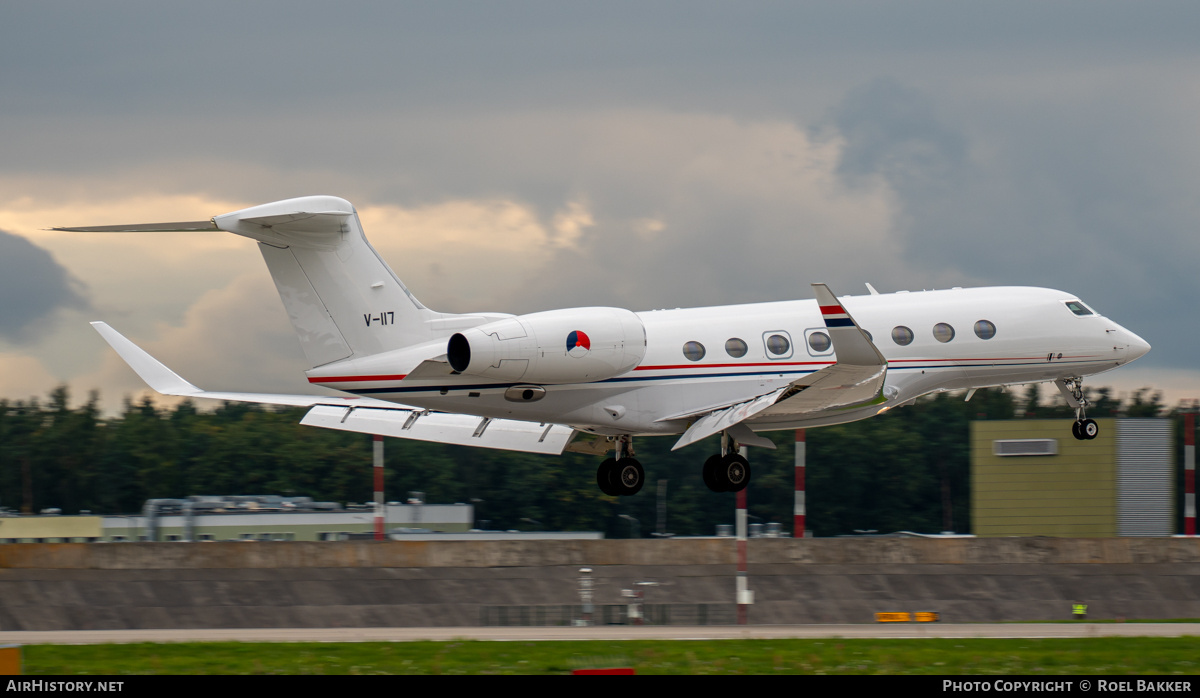 Aircraft Photo of V-117 | Gulfstream Aerospace G650ER (G-VI) | Netherlands - Air Force | AirHistory.net #872619