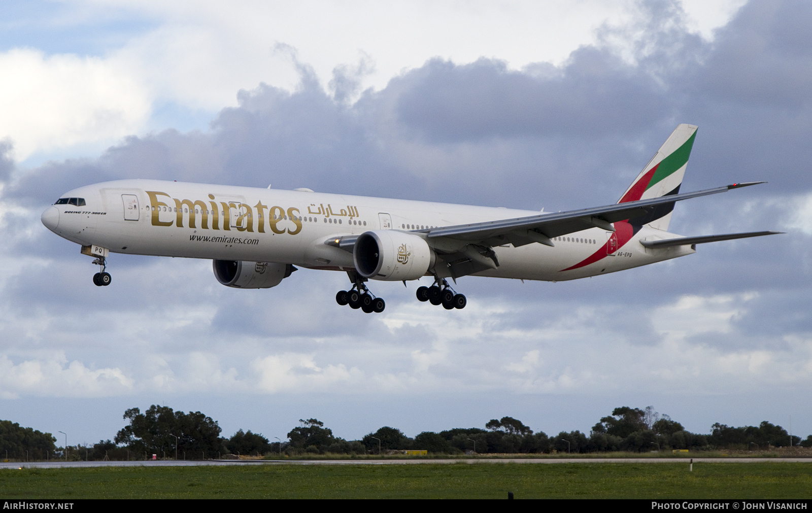 Aircraft Photo of A6-EPQ | Boeing 777-300/ER | Emirates | AirHistory.net #872653