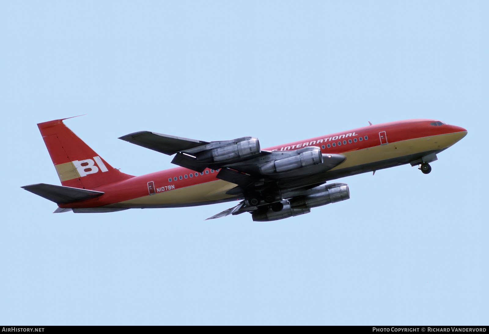 Aircraft Photo of N107BN | Boeing 707-138B | Braniff International Airways | AirHistory.net #872657
