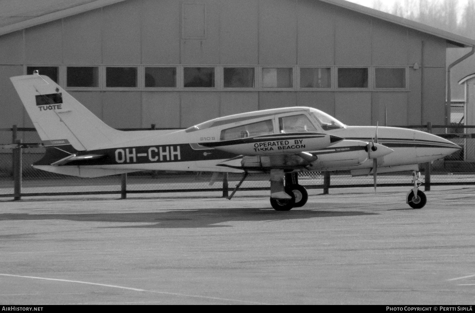 Aircraft Photo of OH-CHH | Cessna 310R II | Tikka-Beacon | AirHistory.net #872672