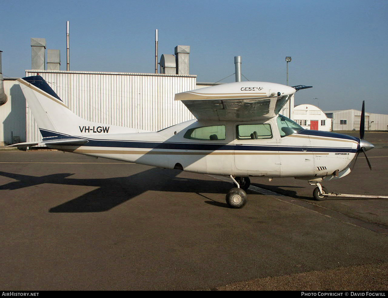 Aircraft Photo of VH-LGW | Cessna 210N Centurion II | AirHistory.net #872692