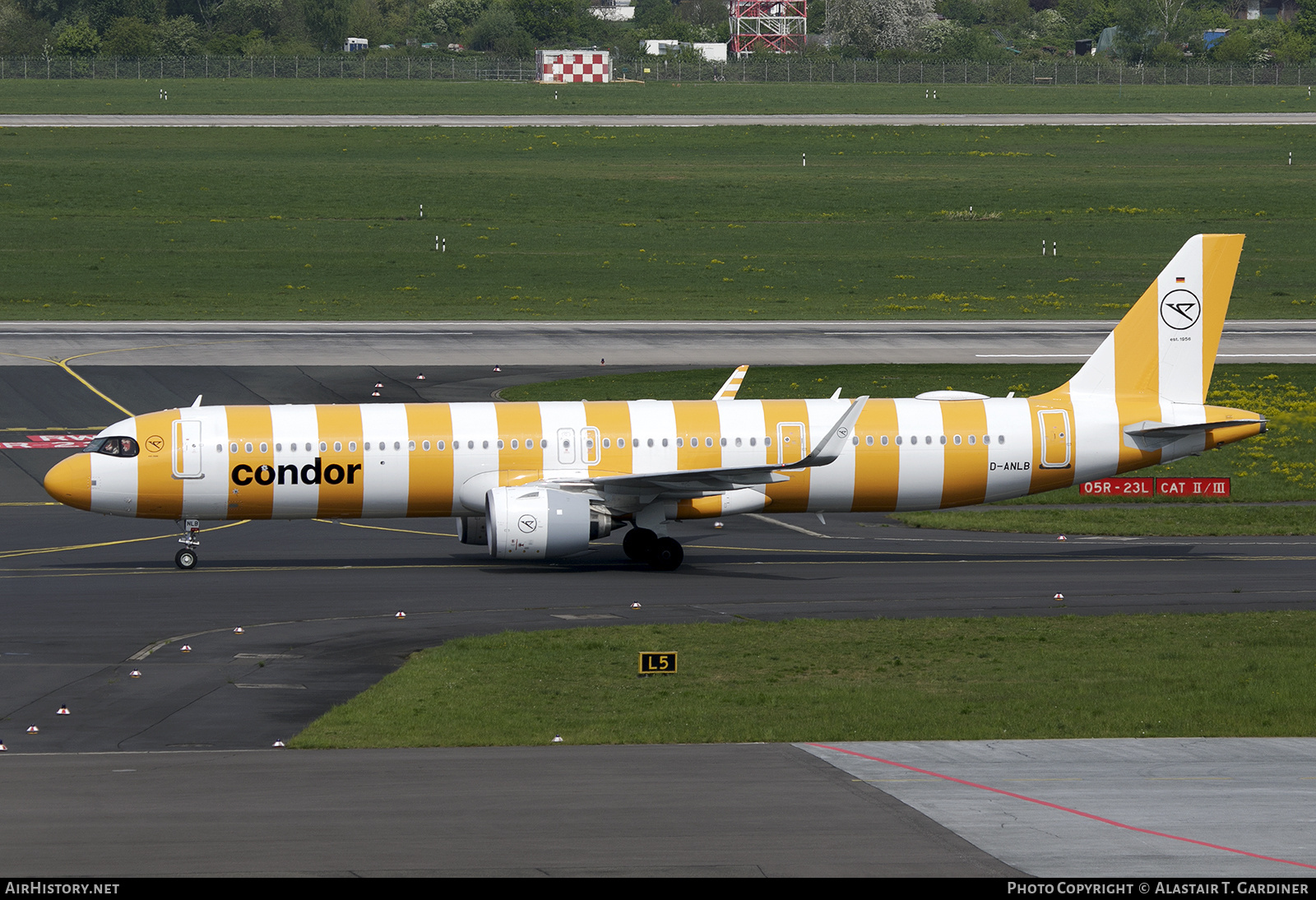 Aircraft Photo of D-ANLB | Airbus A321-271NX | Condor Flugdienst | AirHistory.net #872800