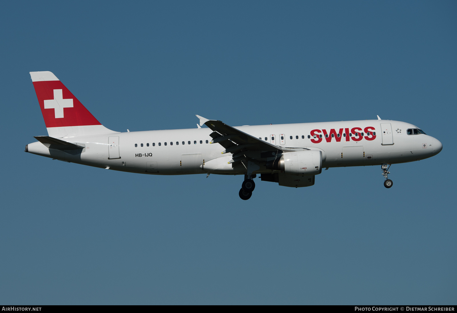 Aircraft Photo of HB-IJQ | Airbus A320-214 | Swiss International Air Lines | AirHistory.net #872882