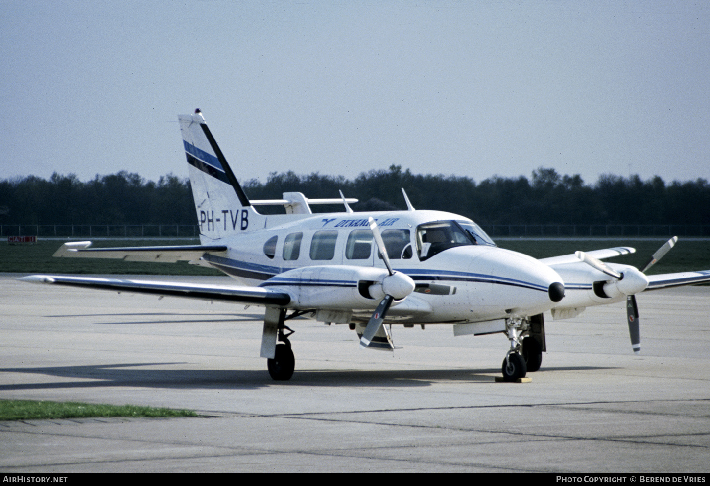 Aircraft Photo of PH-TVB | Piper PA-31-310 Navajo | Dynamic Air | AirHistory.net #872955