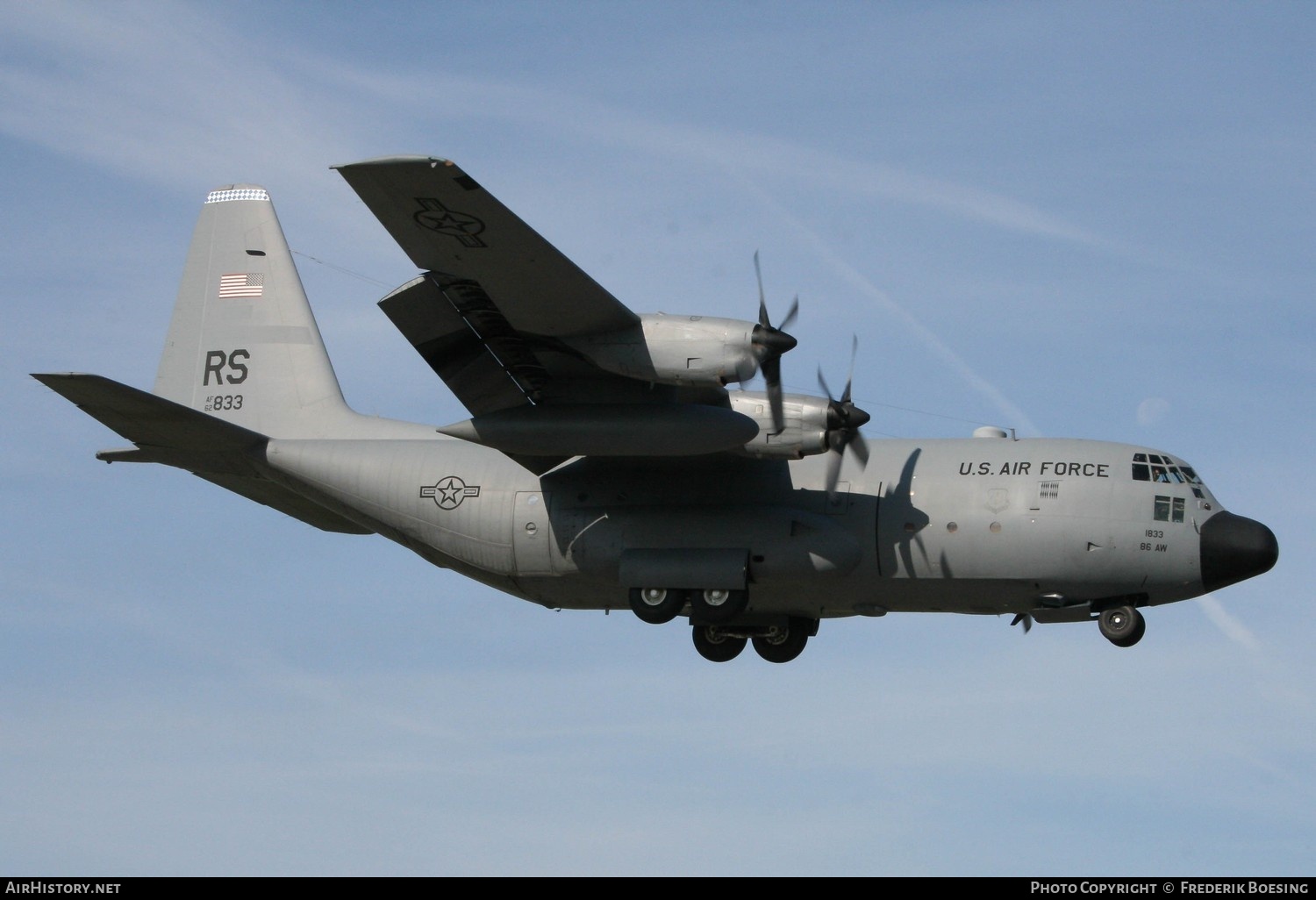 Aircraft Photo of 62-1833 / AF62-833 | Lockheed C-130E Hercules (L-382) | USA - Air Force | AirHistory.net #872996