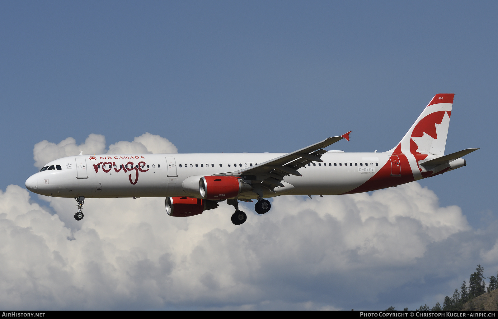 Aircraft Photo of C-GYFY | Airbus A321-211 | Air Canada Rouge | AirHistory.net #873035