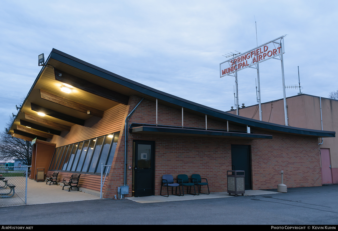 Airport photo of Springfield - Beckley Municipal (KSGH / SGH) in Ohio, United States | AirHistory.net #873118