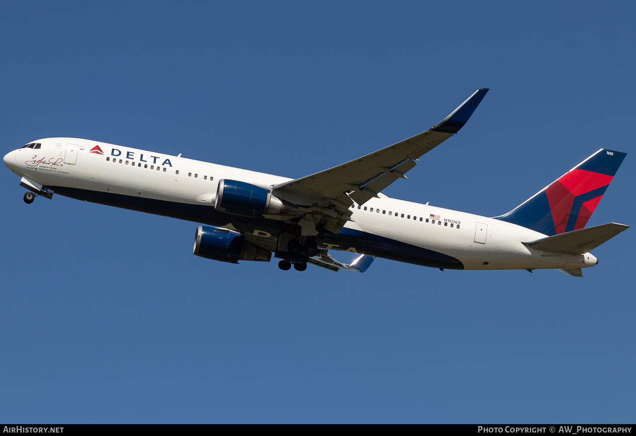 Aircraft Photo of N16065 | Boeing 767-332/ER | Delta Air Lines | AirHistory.net #873216