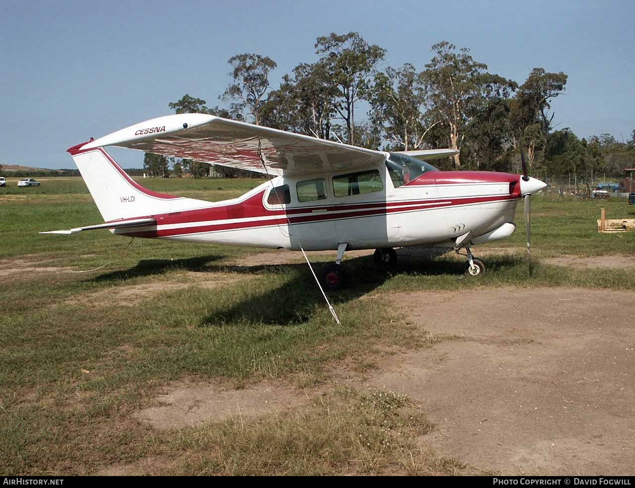 Aircraft Photo of VH-LDI | Cessna 210G Centurion | AirHistory.net #873299