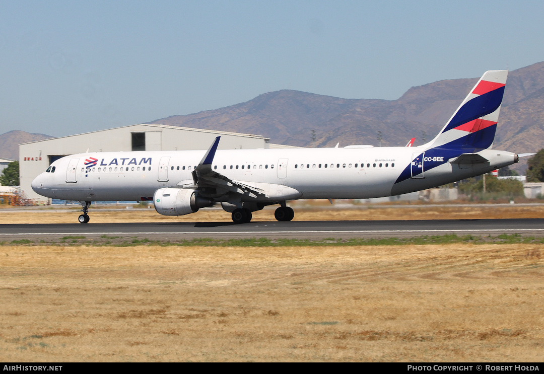 Aircraft Photo of CC-BEE | Airbus A321-211 | LATAM Airlines | AirHistory.net #873325