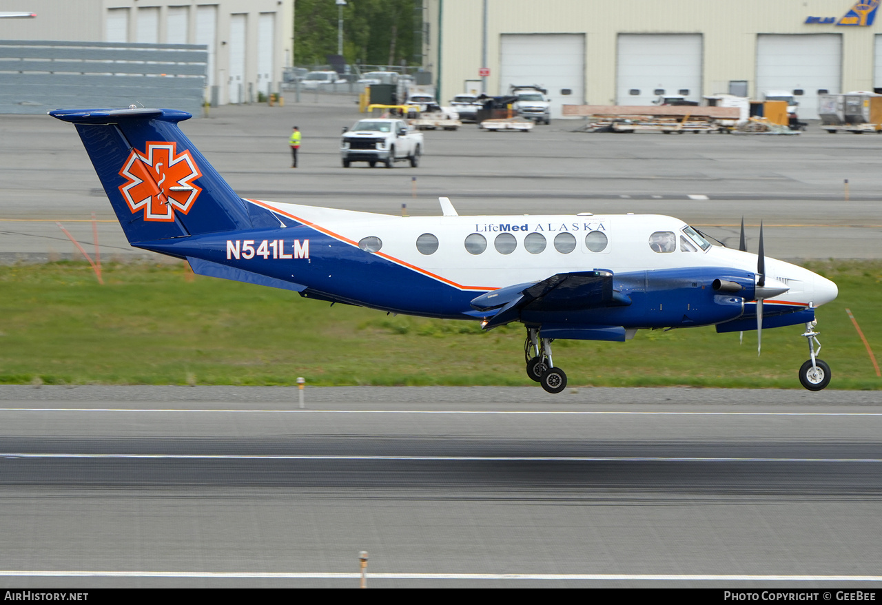 Aircraft Photo of N541LM | Beech 200C Super King Air | LifeMed Alaska | AirHistory.net #873340