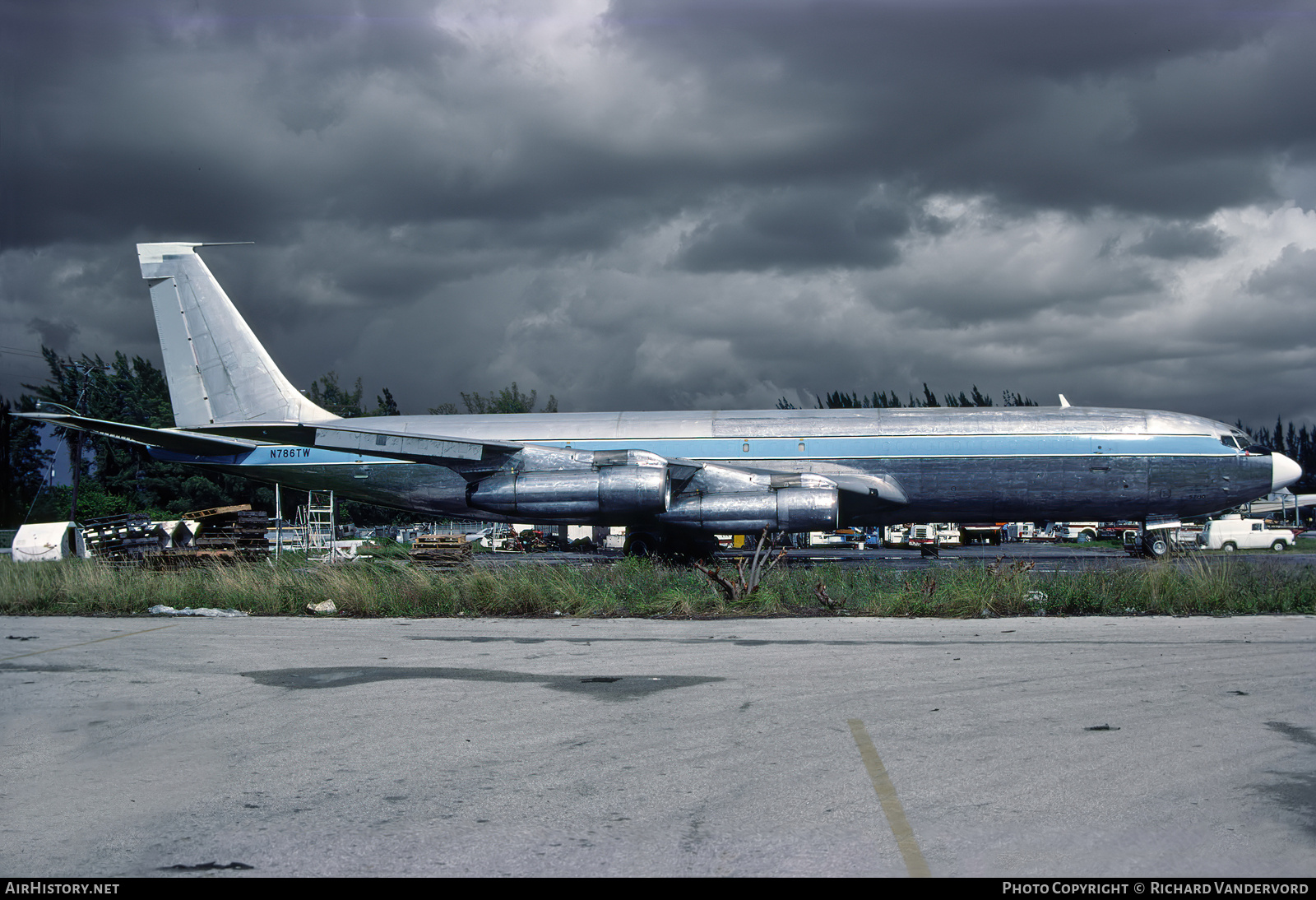 Aircraft Photo of N786TW | Boeing 707-331C | AirHistory.net #873440