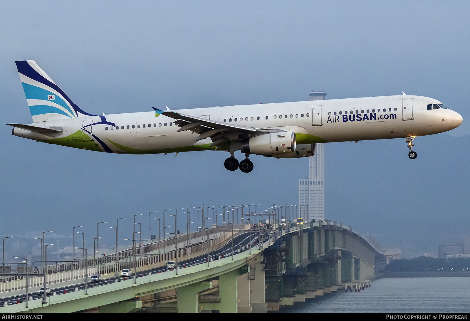 Aircraft Photo of HL7730 | Airbus A321-231 | Air Busan | AirHistory.net #873502