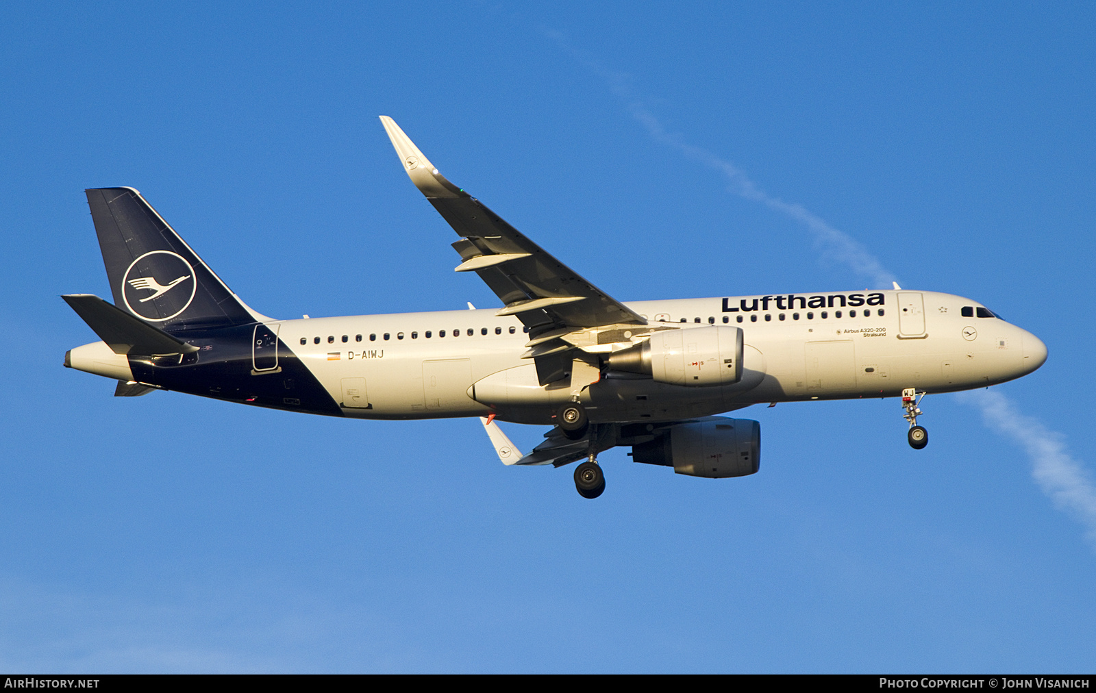 Aircraft Photo of D-AIWJ | Airbus A320-214 | Lufthansa | AirHistory.net #873664