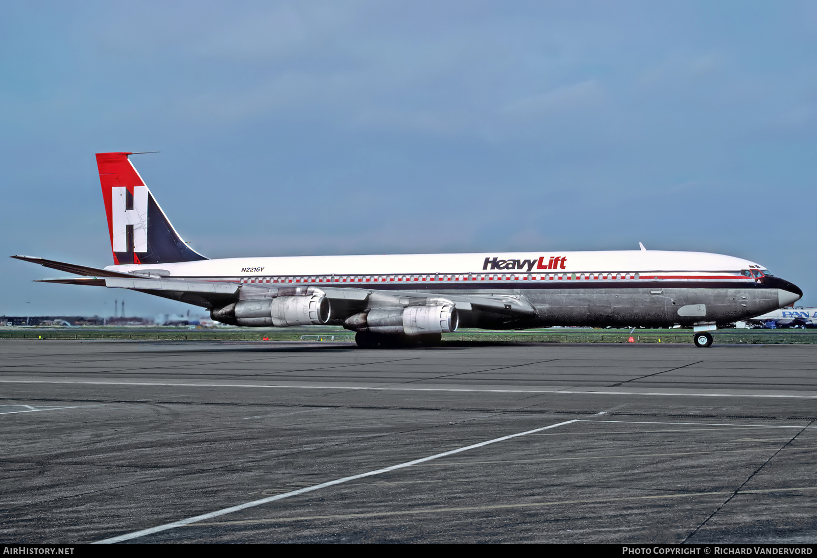 Aircraft Photo of N2215Y | Boeing 707-351C | HeavyLift Cargo Airlines | AirHistory.net #873681