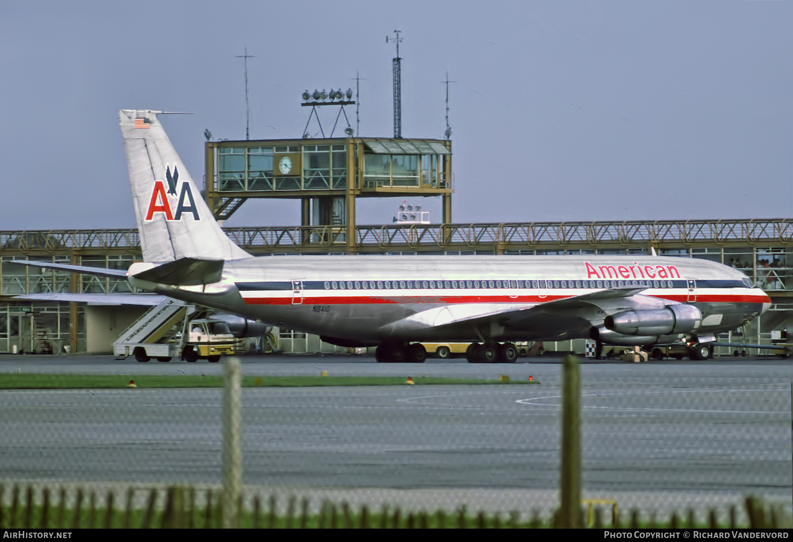 Aircraft Photo of N8410 | Boeing 707-323C | American Airlines | AirHistory.net #873705