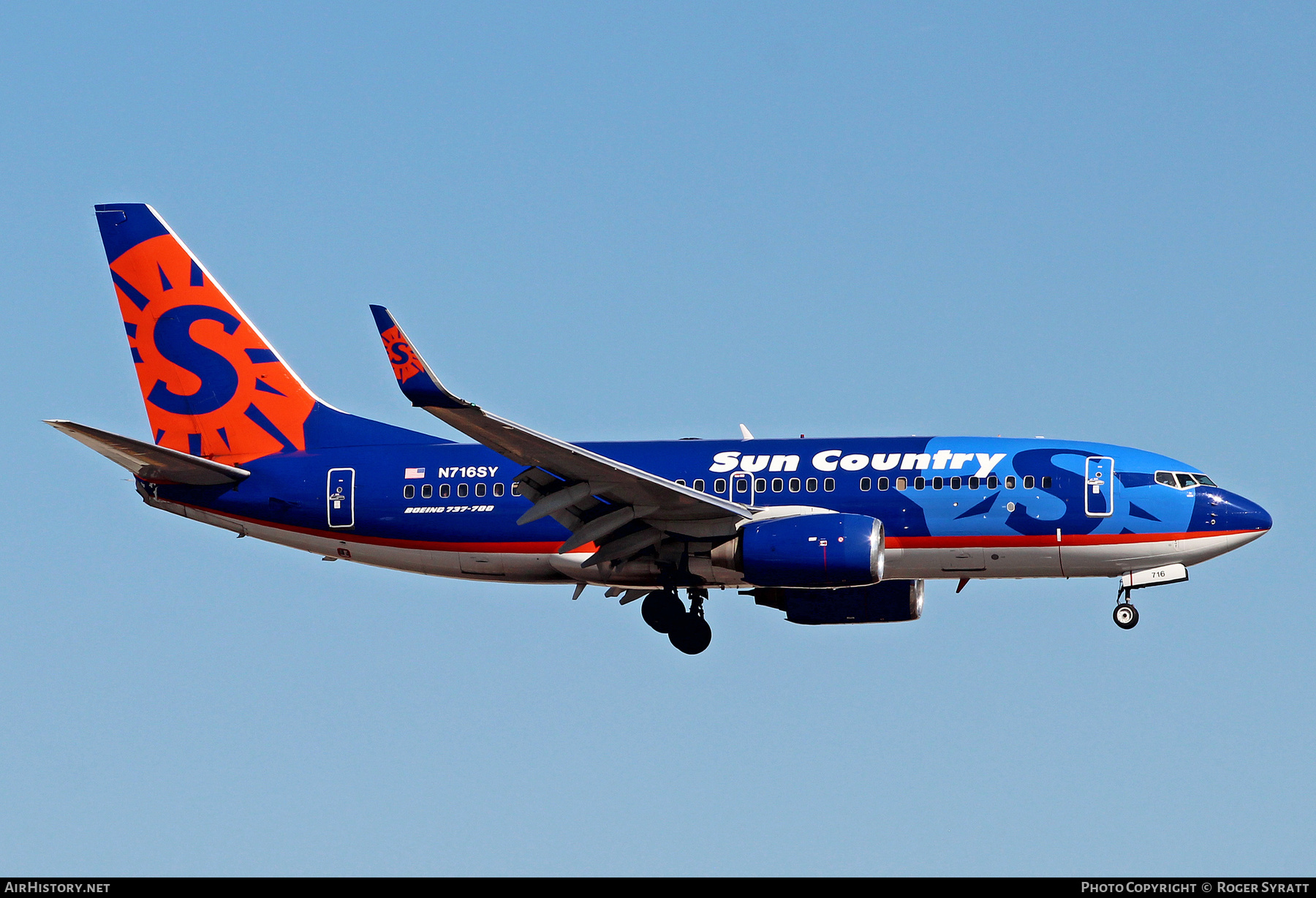 Aircraft Photo of N716SY | Boeing 737-7Q8 | Sun Country Airlines | AirHistory.net #873709